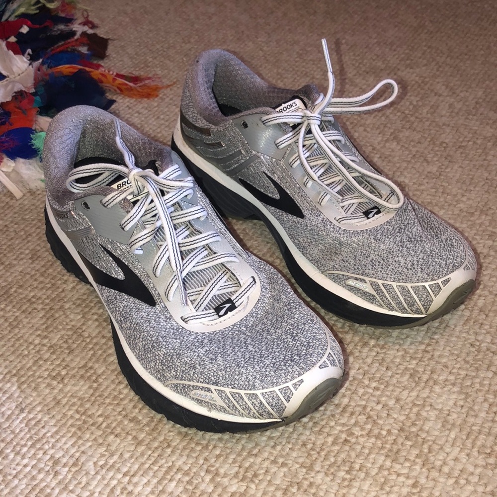 Brooks Adrenaline GTS